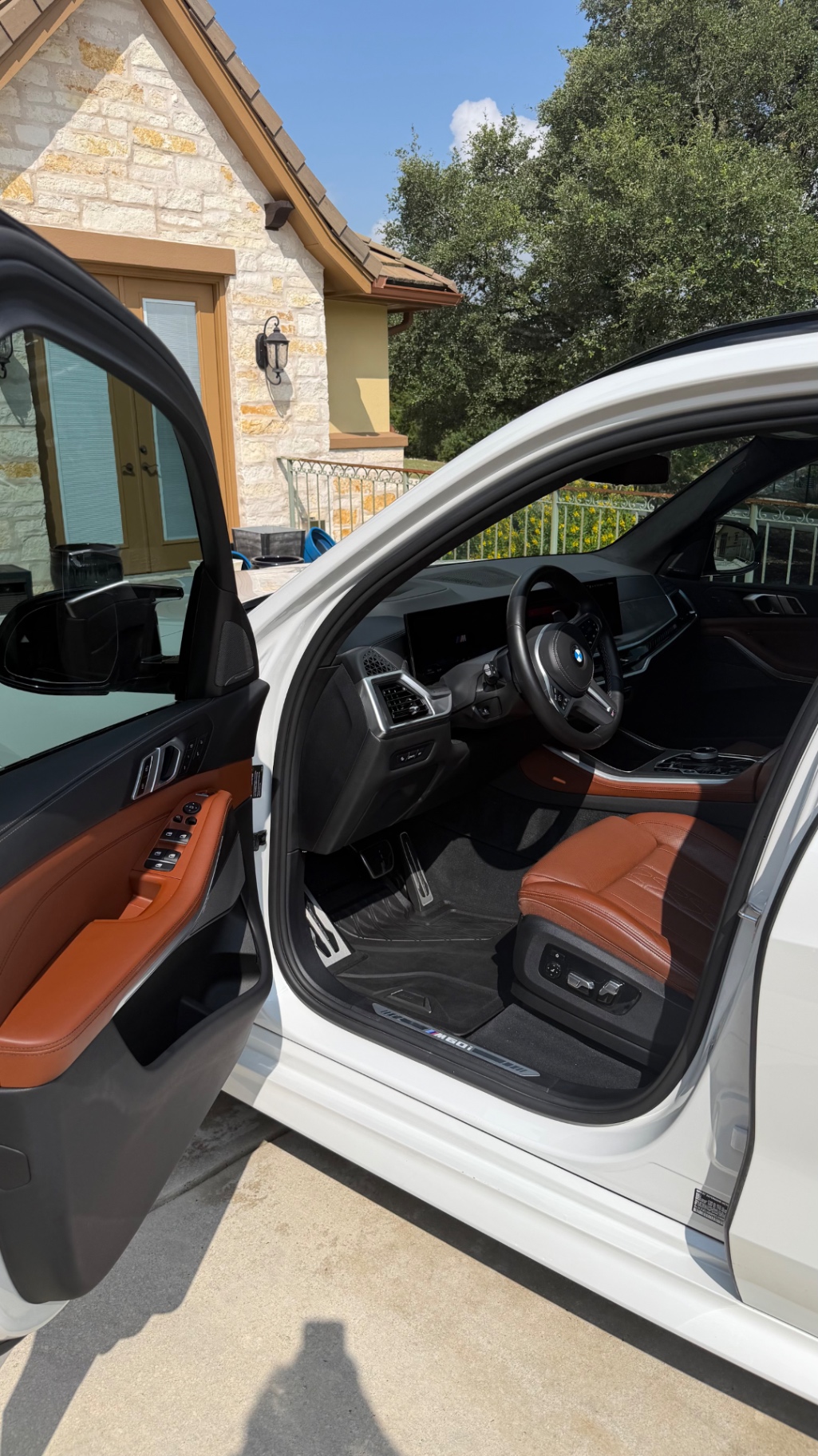 BMW X5 M — cognac leather interior